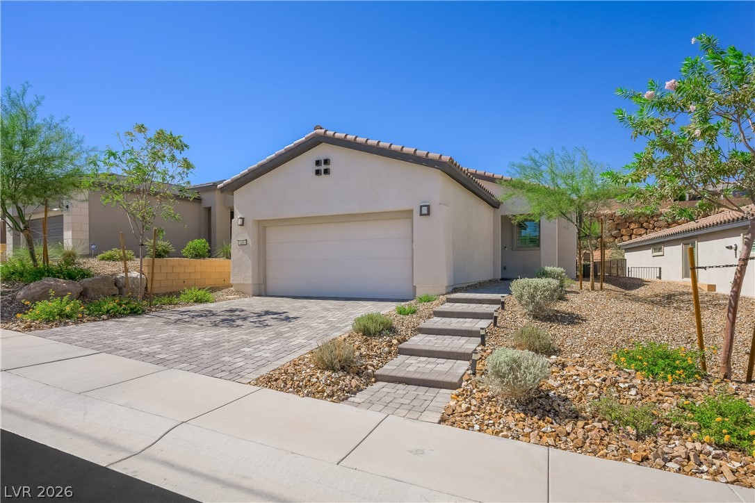 69 Stone Bluff Lane