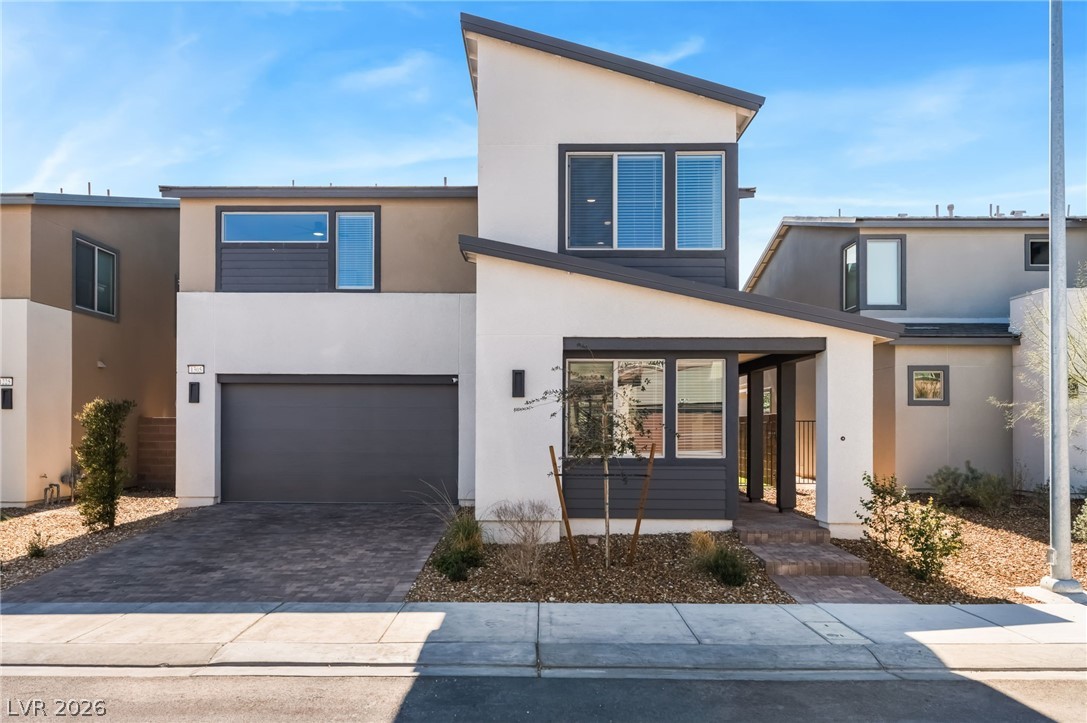 1305 Crimson Sunbird Avenue
