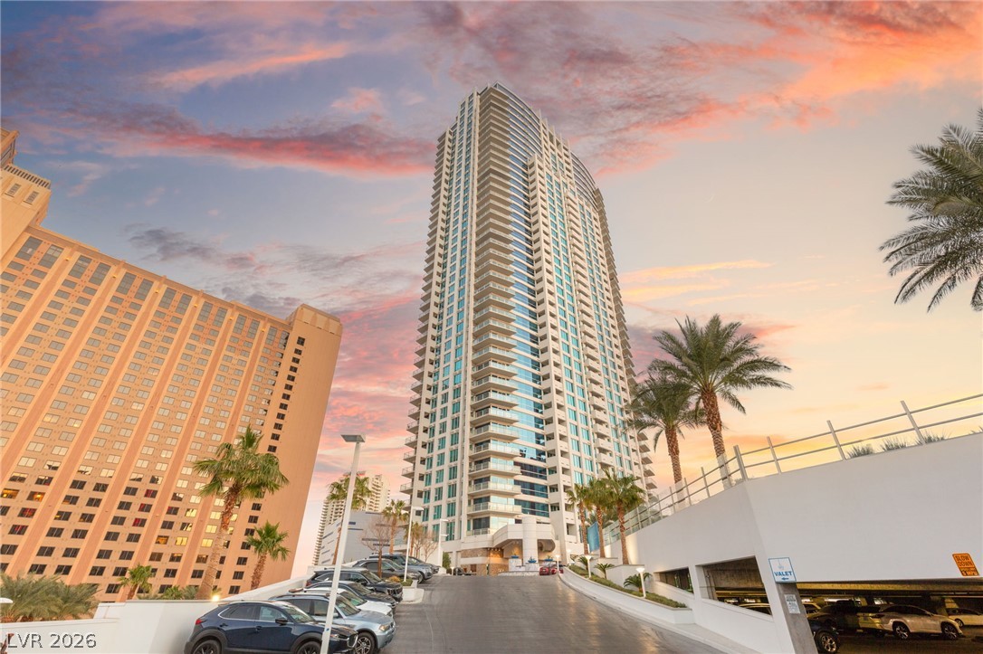 2700 Las Vegas Boulevard 2303