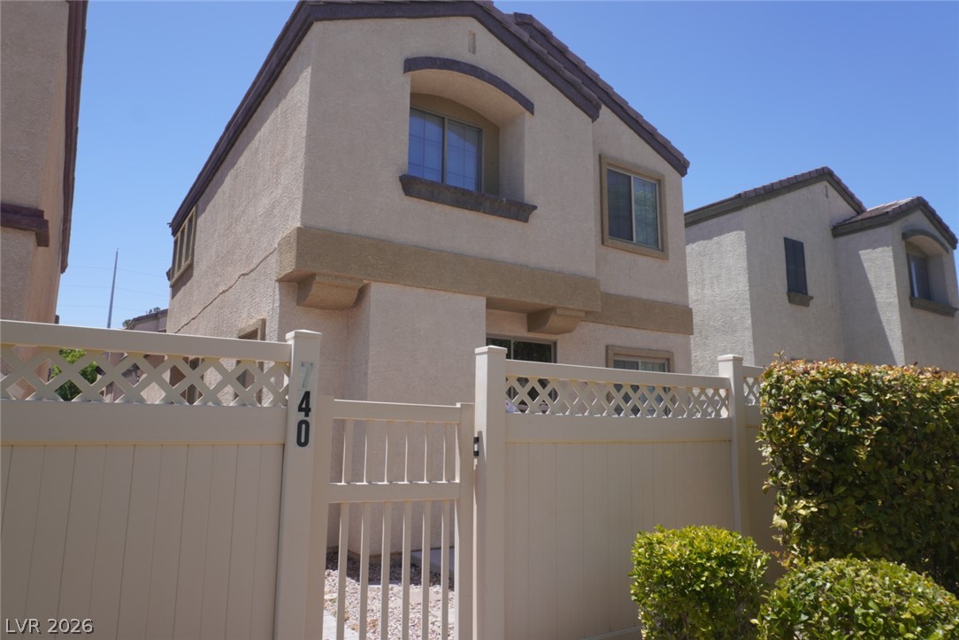 740 Tree Vista Court