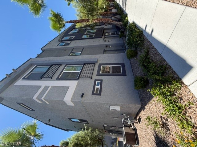 9050 West Tropicana Avenue 1077