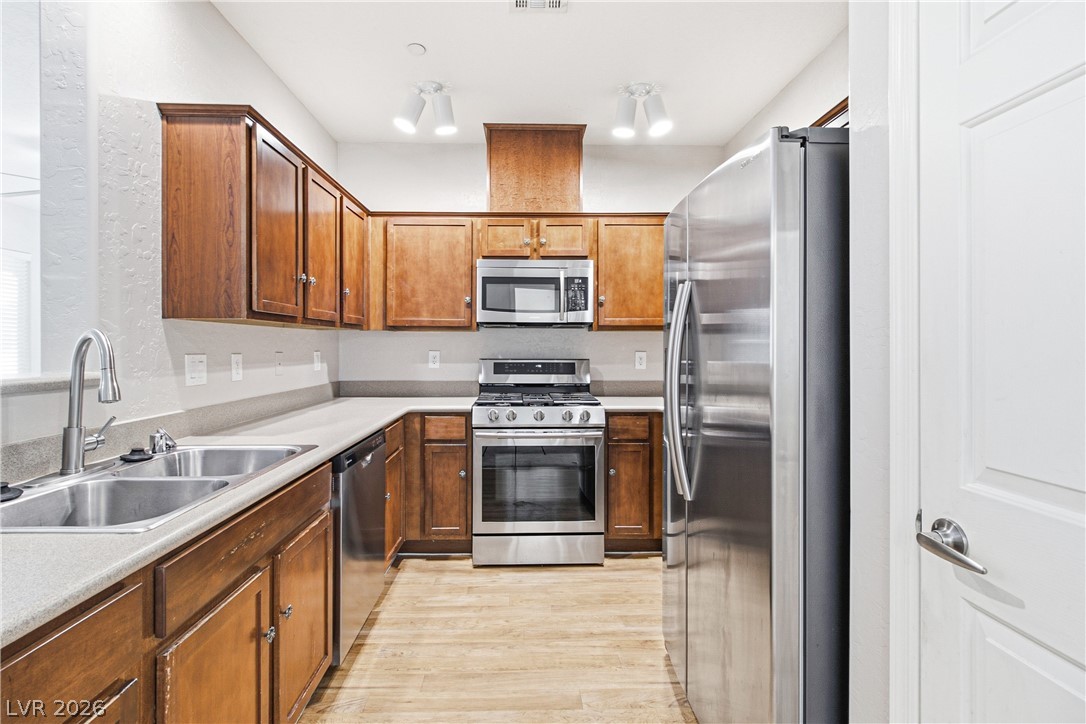 6868 Sky Pointe Drive 2051