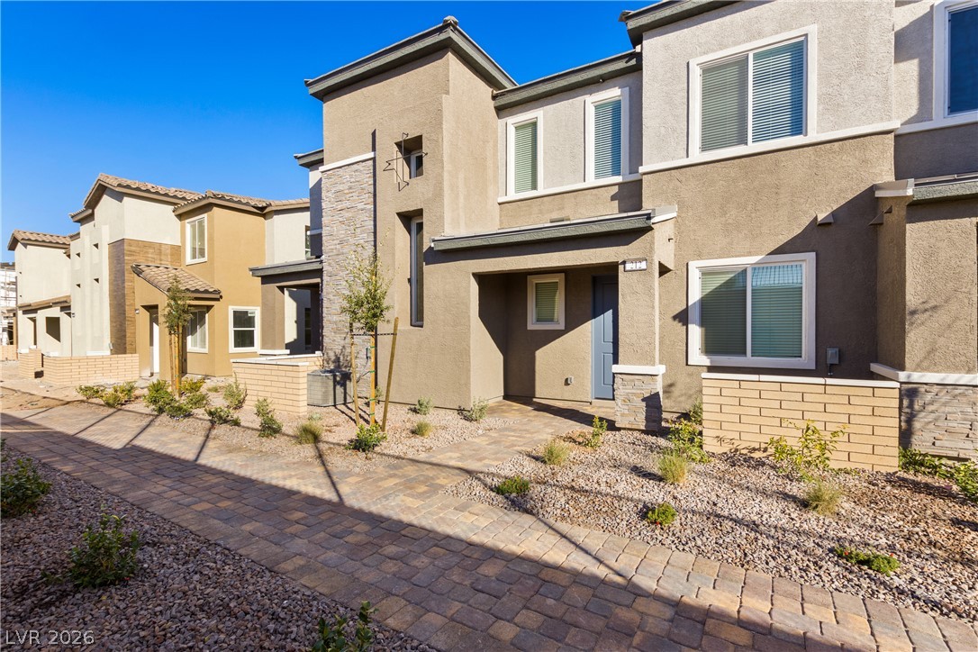 212 Freeport View Place