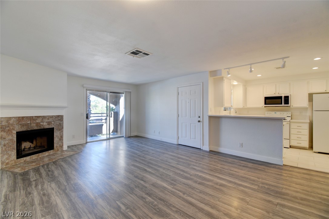 6867 Tamarus Street 202