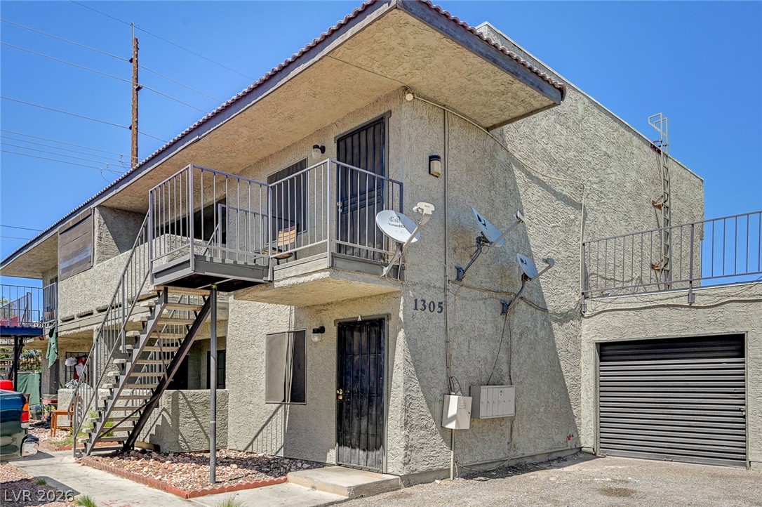 1305 Kari Lee Court A