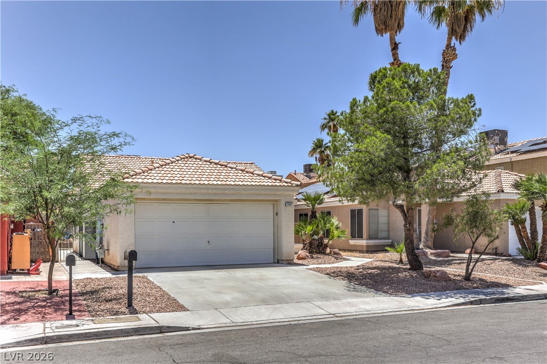 2007 GLISTENING SANDS Drive