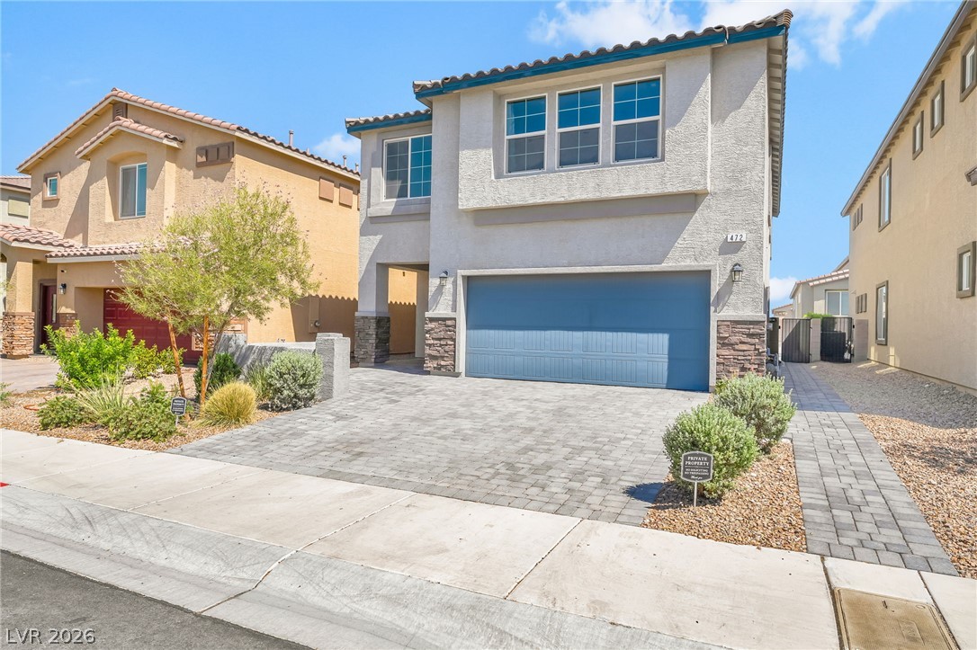 472 Silverweed Avenue