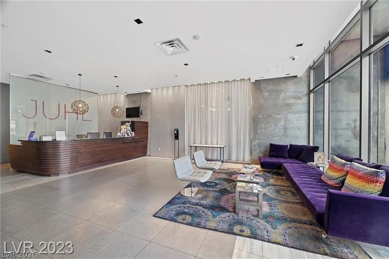 353 East Bonneville Avenue 375