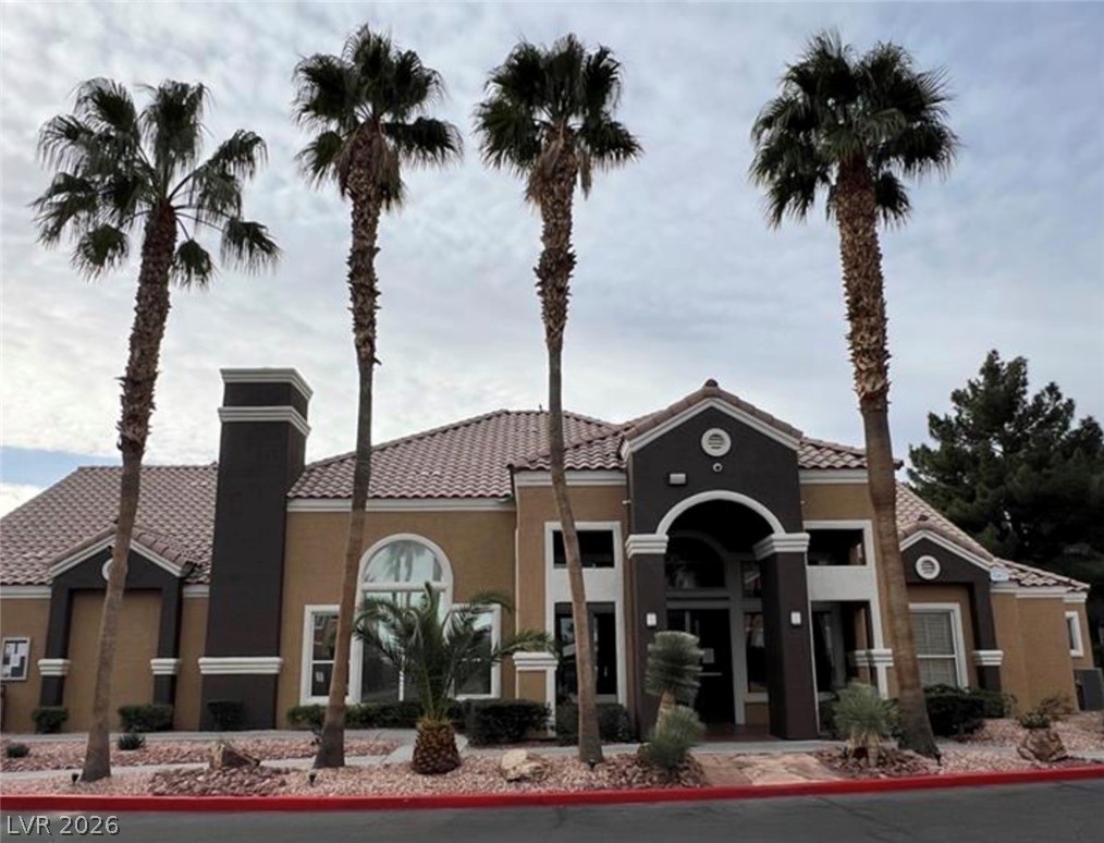8101 West Flamingo Road 2016