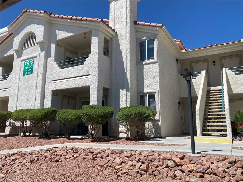 7912 Foxwood Place 102