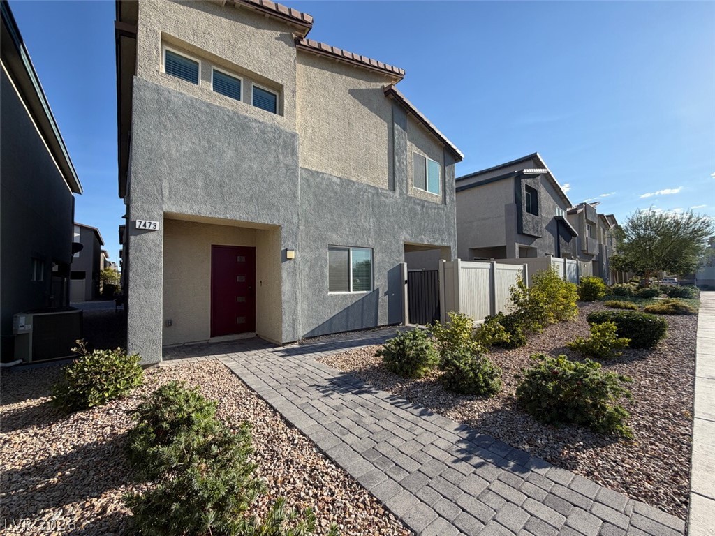 7473 Garnet Moon Street