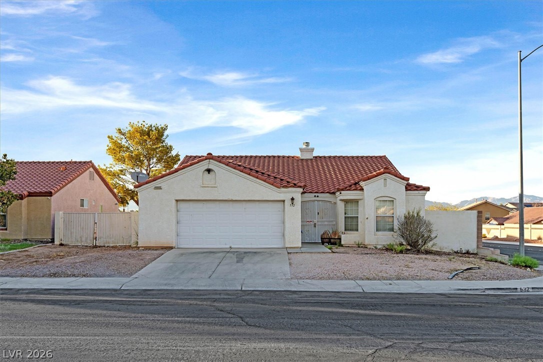 532 Blooming View Avenue