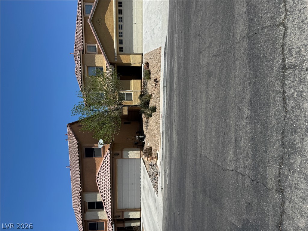 3308 Barada Heights Avenue