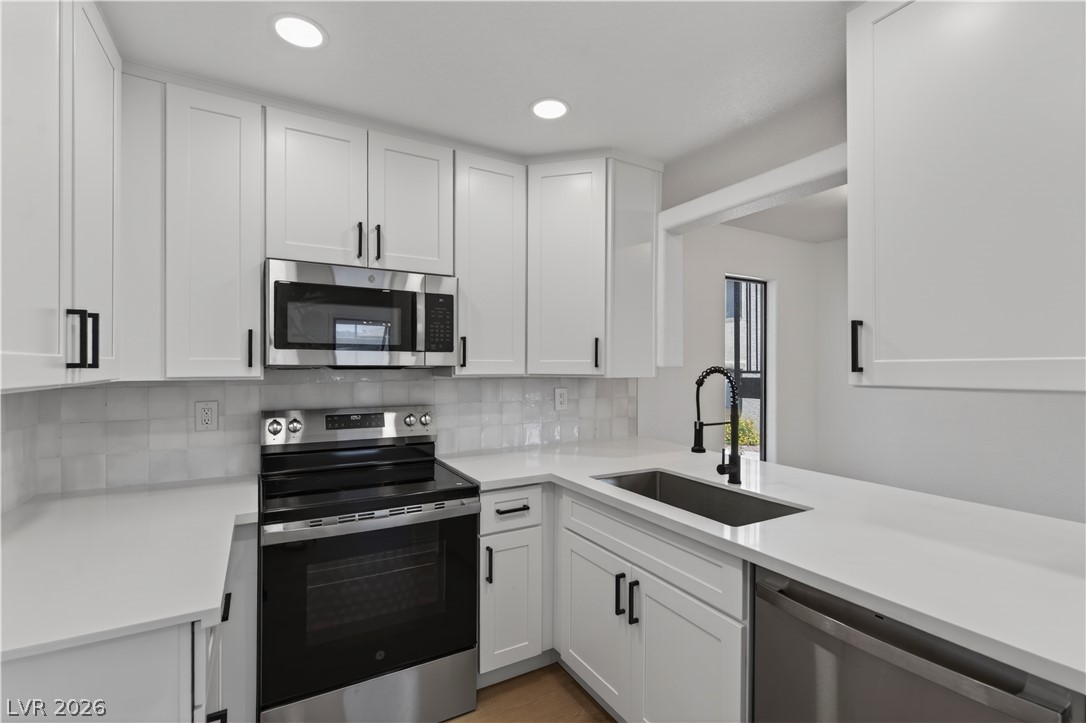 601 Cabrillo Circle 859