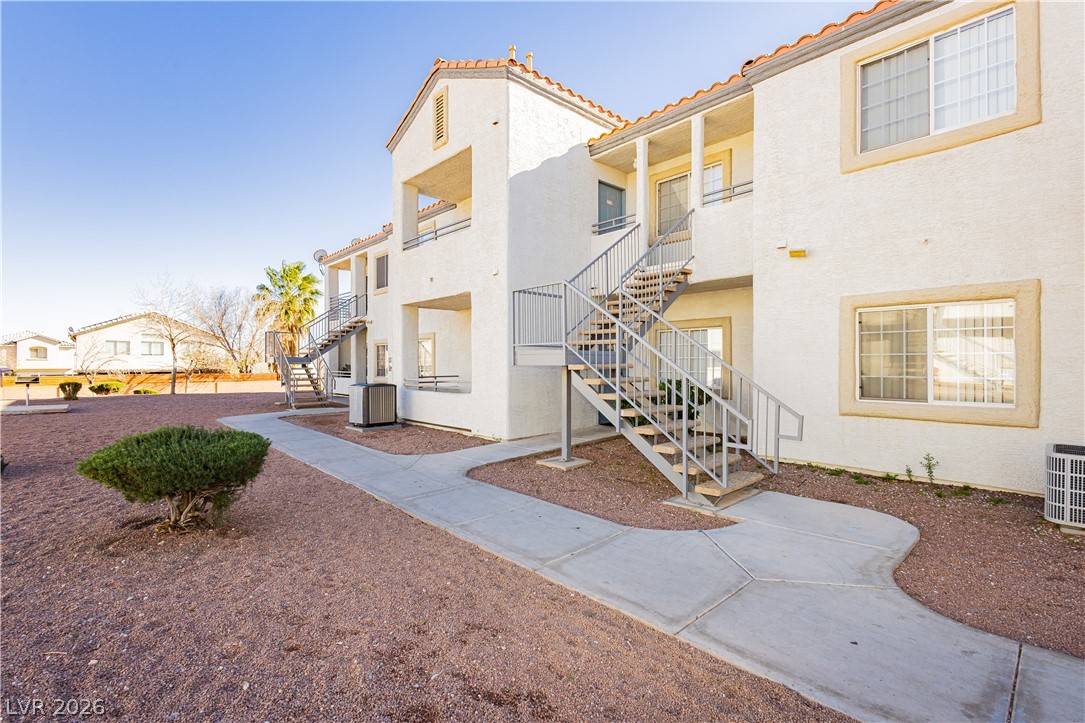 3318 DECATUR Boulevard 1082