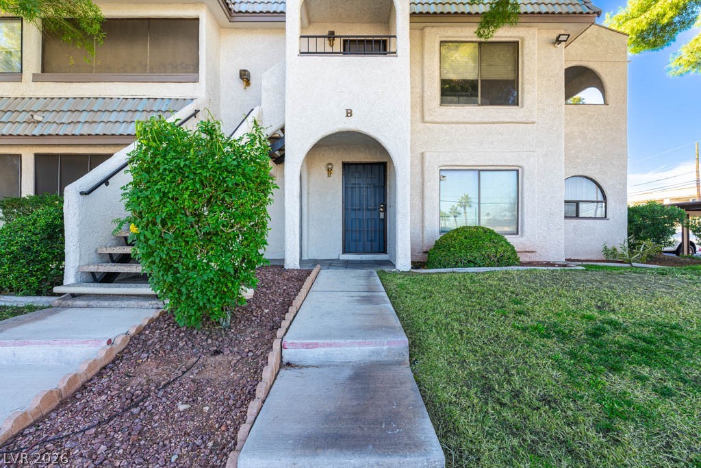 1400 Santa Margarita Street B