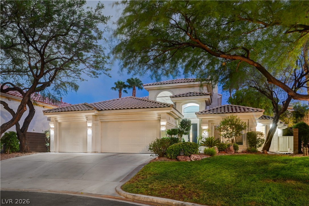 9817 Edgeview Place