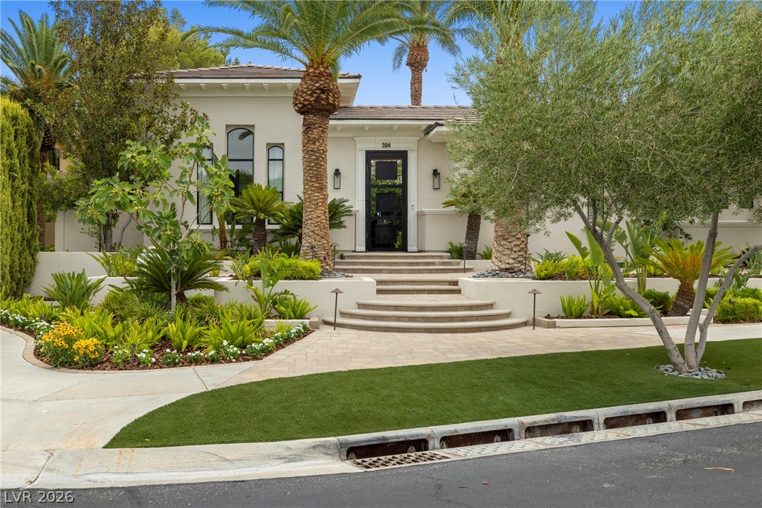 304 North Royal Ascot Drive