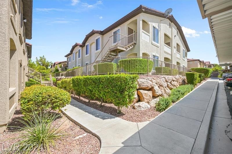3540 Cactus Shadow Street 204