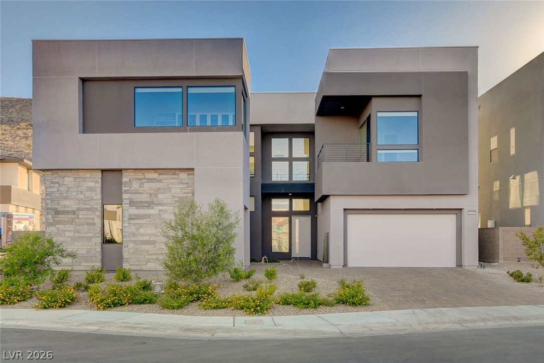 5289 Feathertop Drive