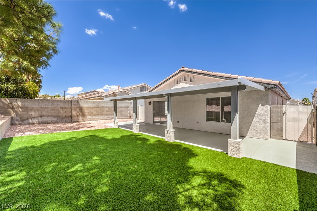 7313 Wandering Street