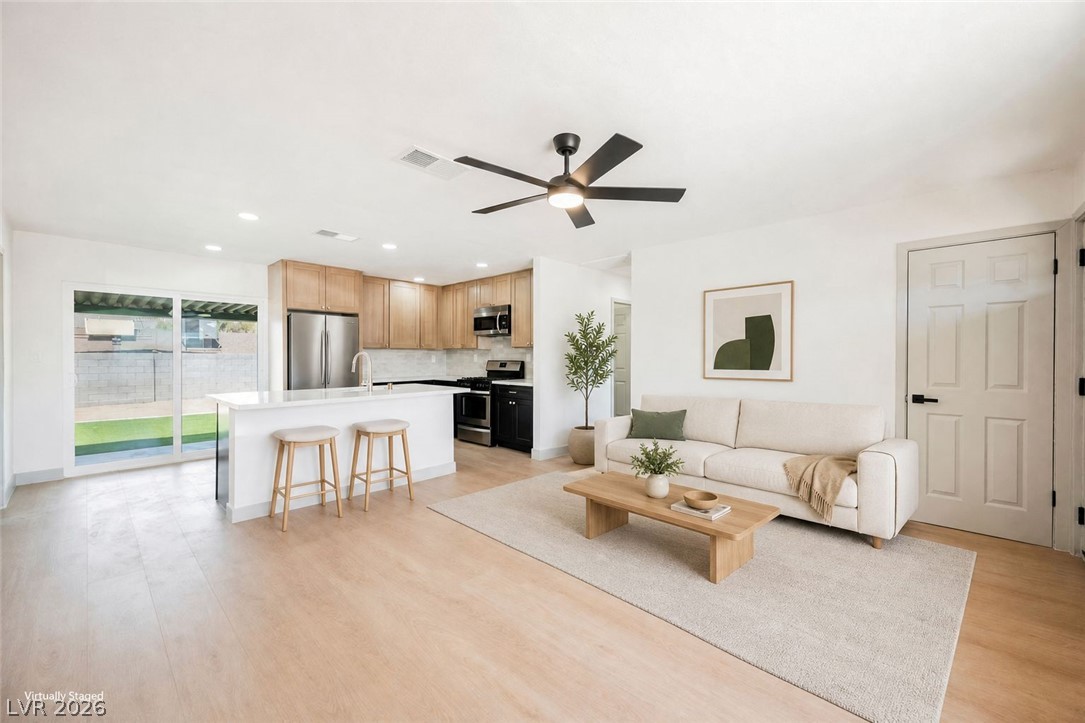 4972 Orinda Circle