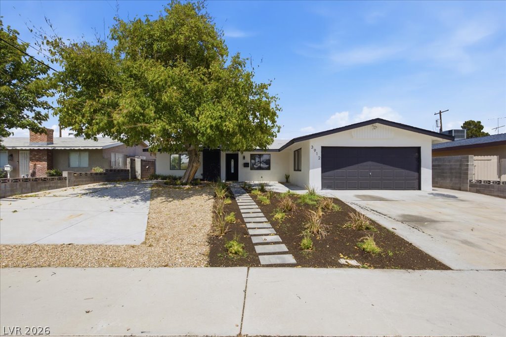 3912 Casa Grande Avenue