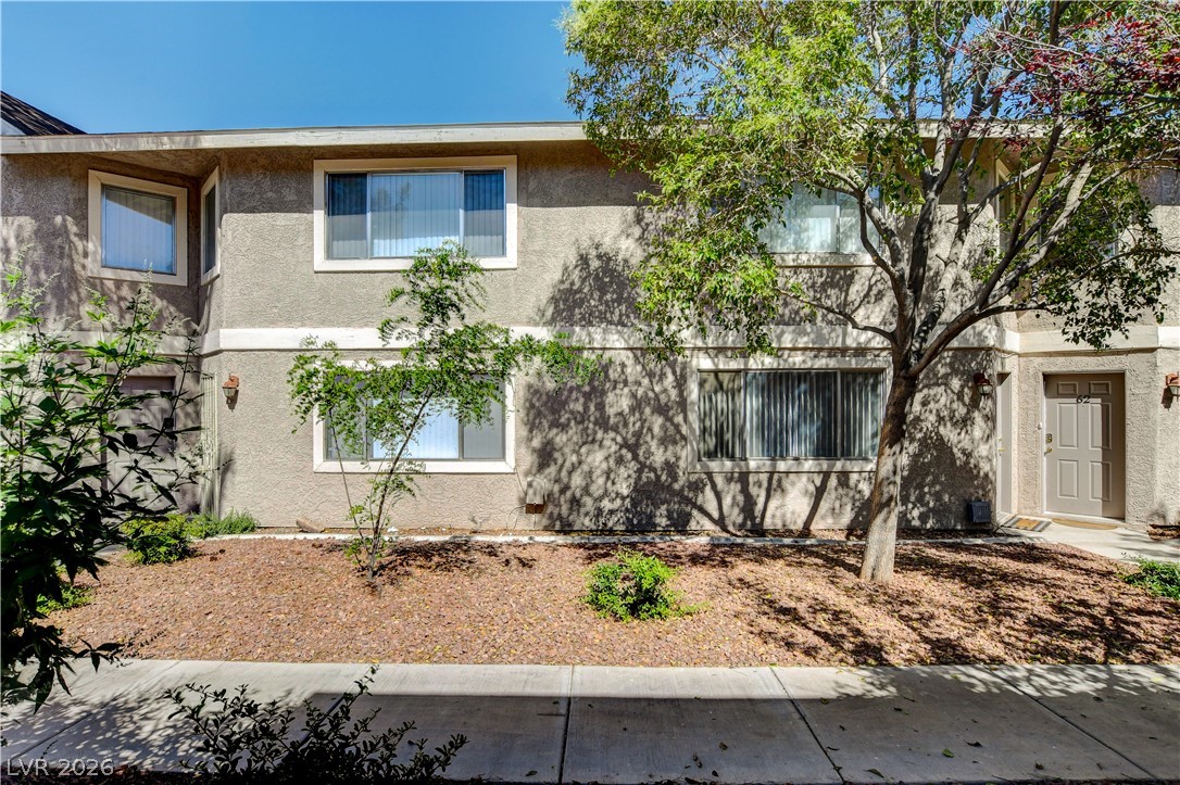 100 South Crestline Drive 60