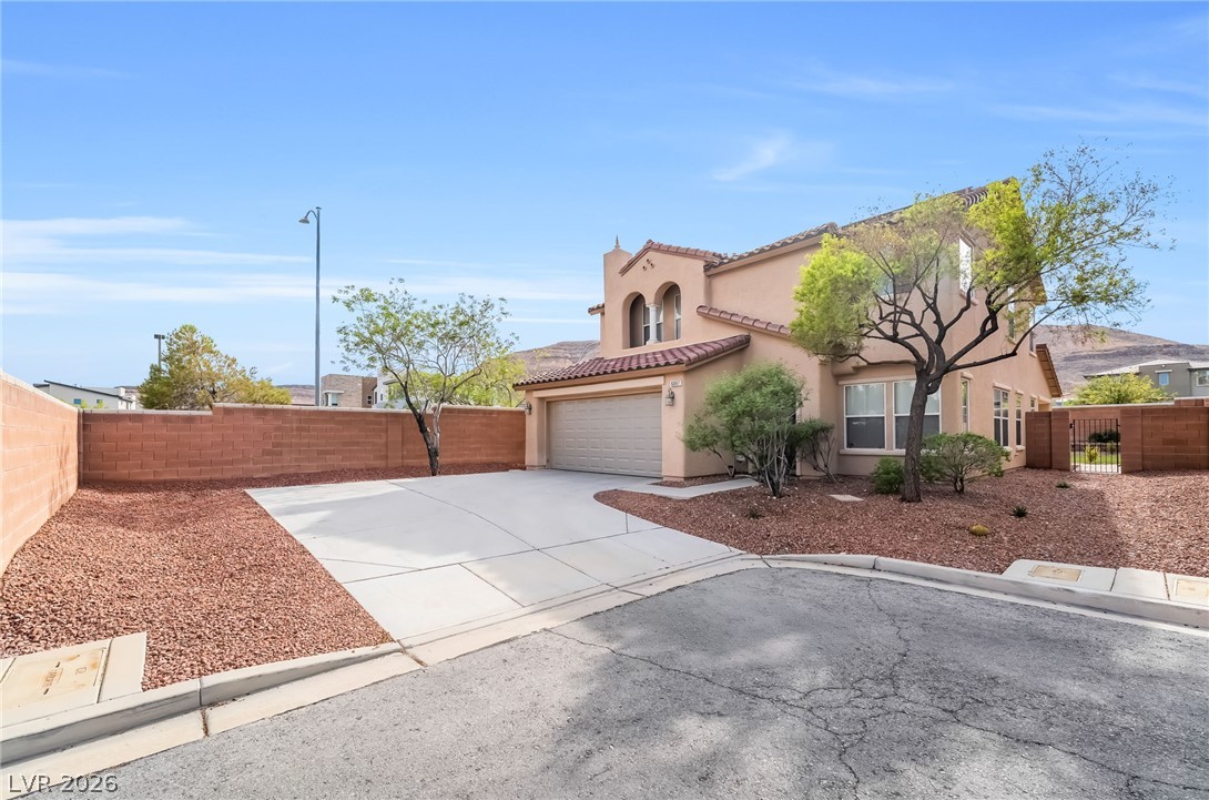 6097 Honeysuckle Ridge Street