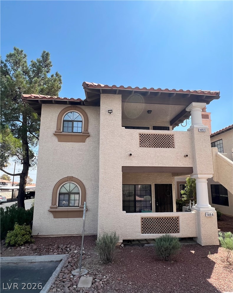 1405 Santa Margarita Street E
