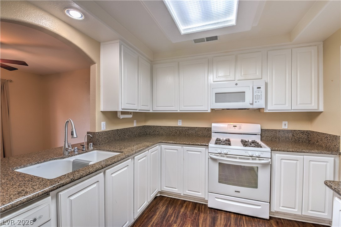 10193 Crepe Myrtle Court