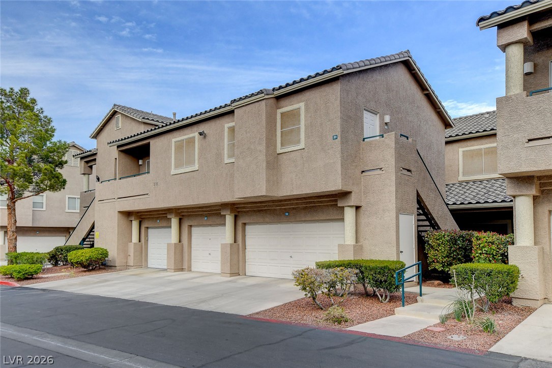 2052 Quarry Ridge Street 201