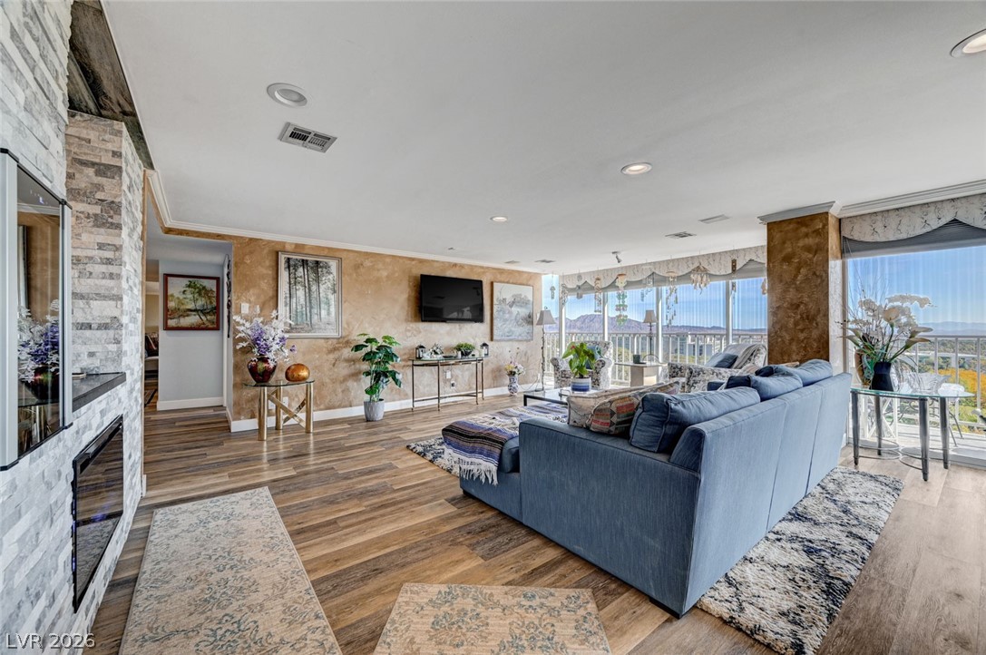 3111 Bel Air Drive 10H