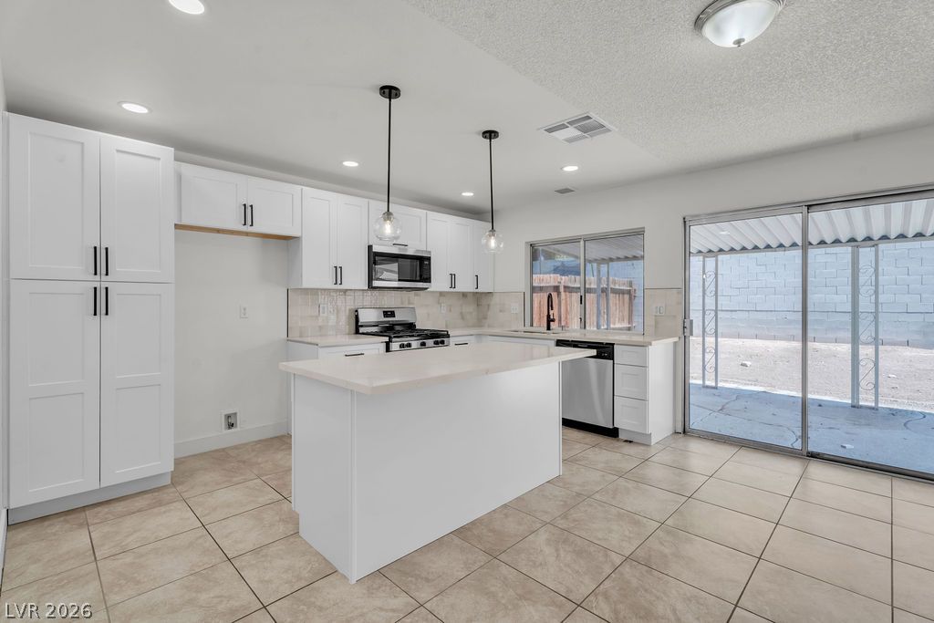 4340 Wendy Lane