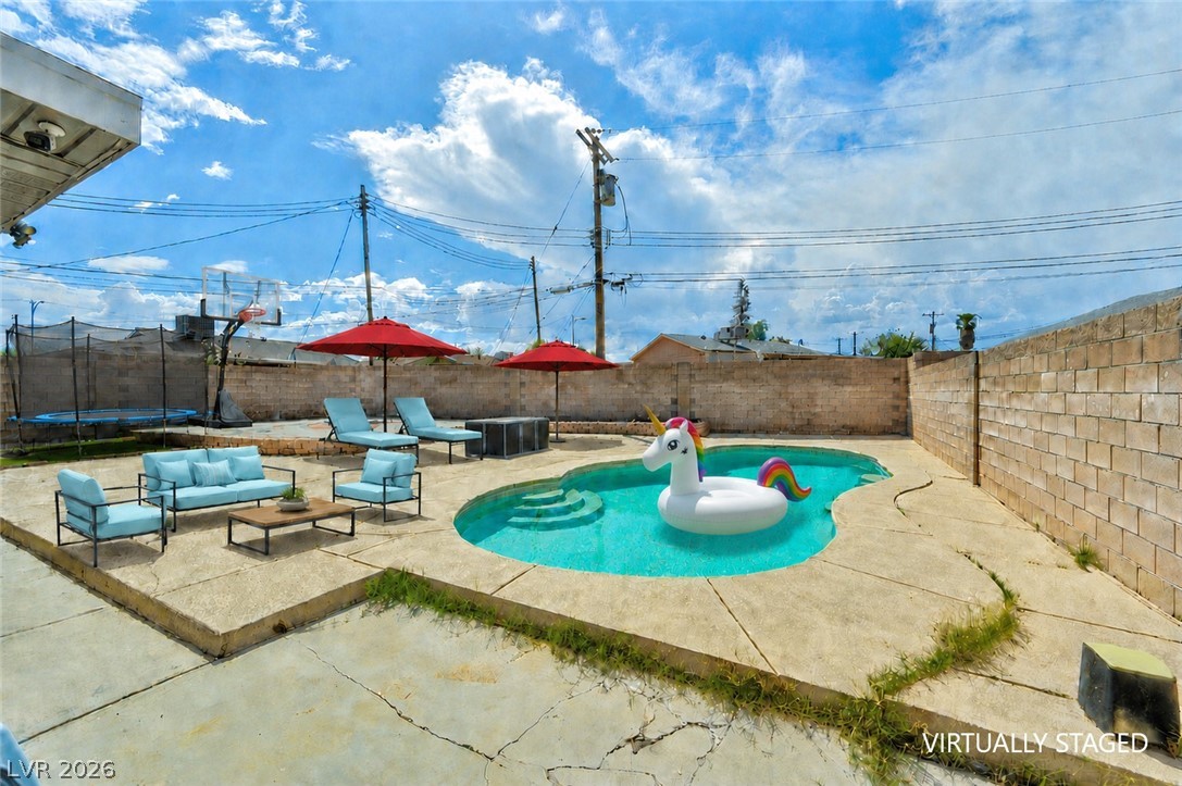 712 Harper Circle