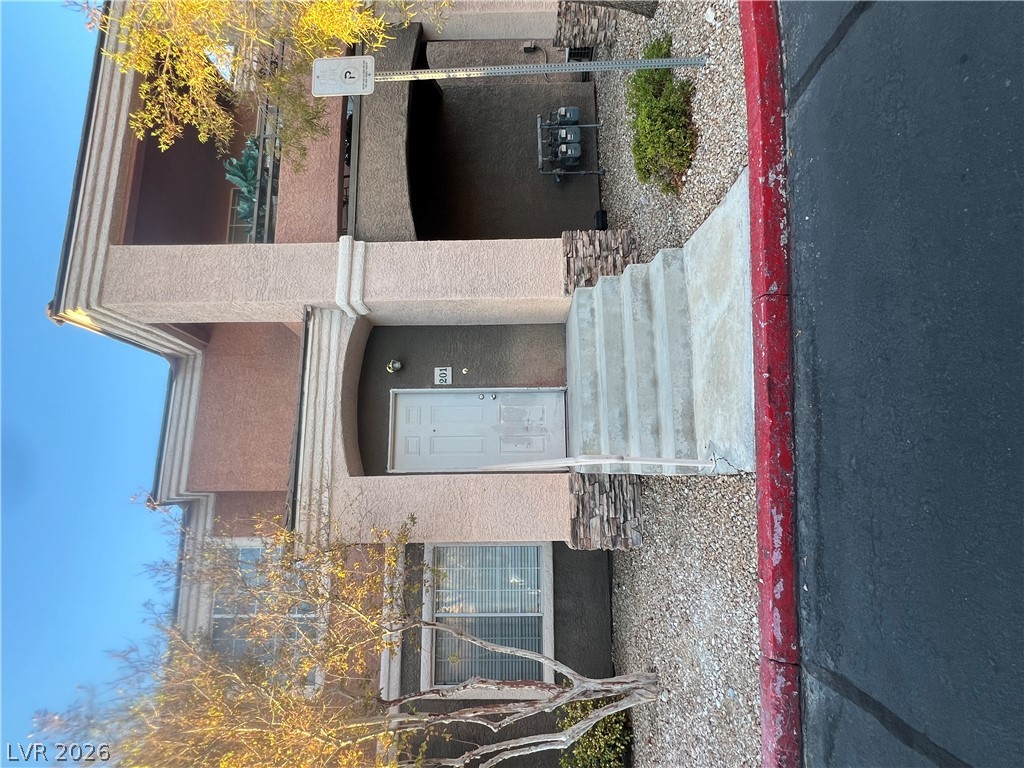 1513 Truett Street 201