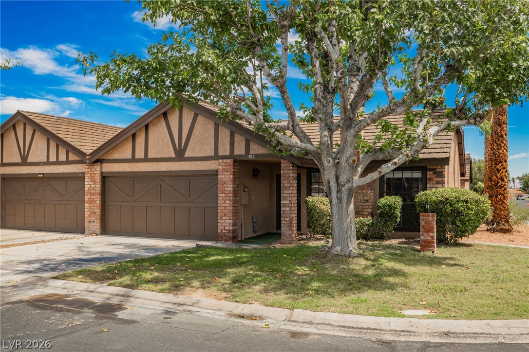 501 Buttonwood Lane