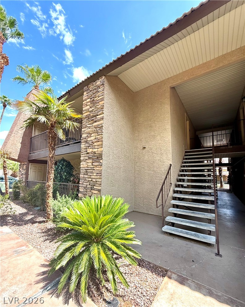 5041 RIVER GLEN Drive 94