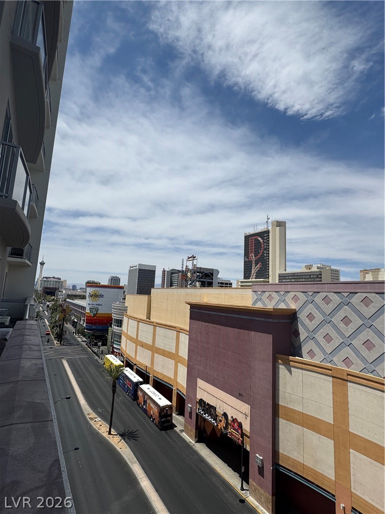 150 Las Vegas Boulevard 2213
