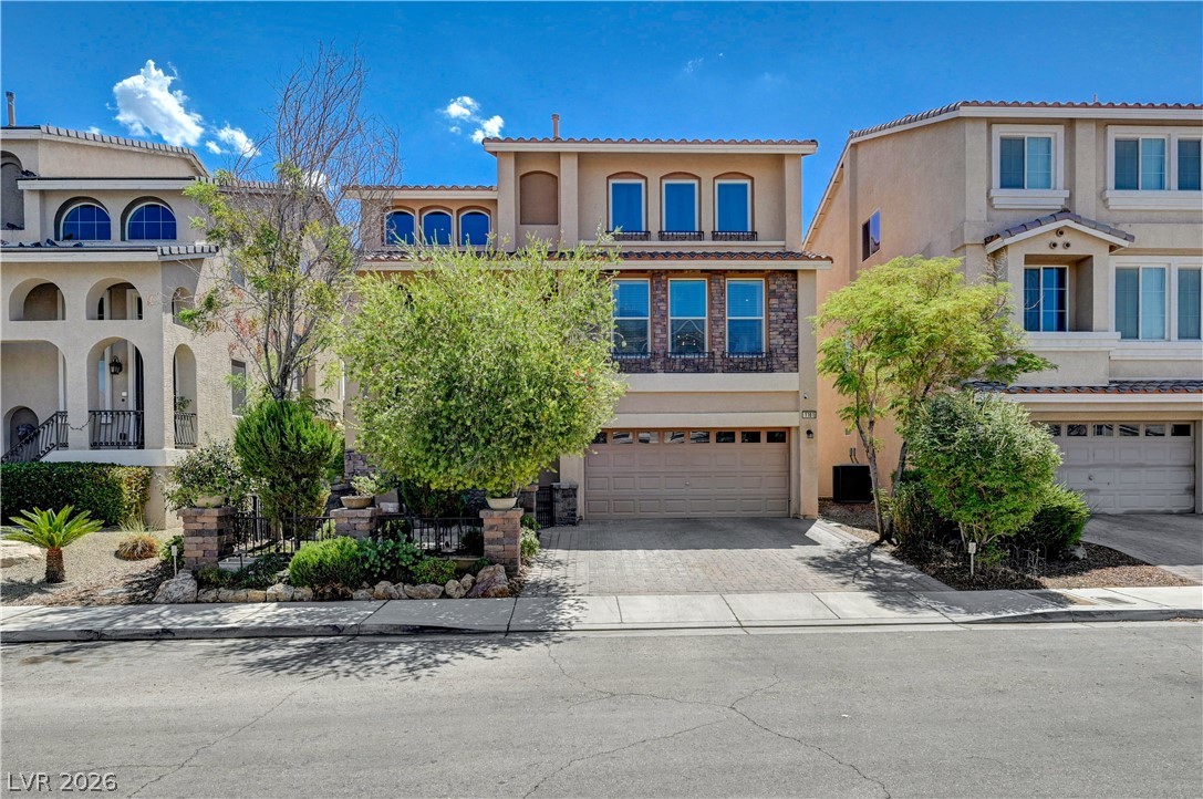 1161 Sax Fifth Avenue
