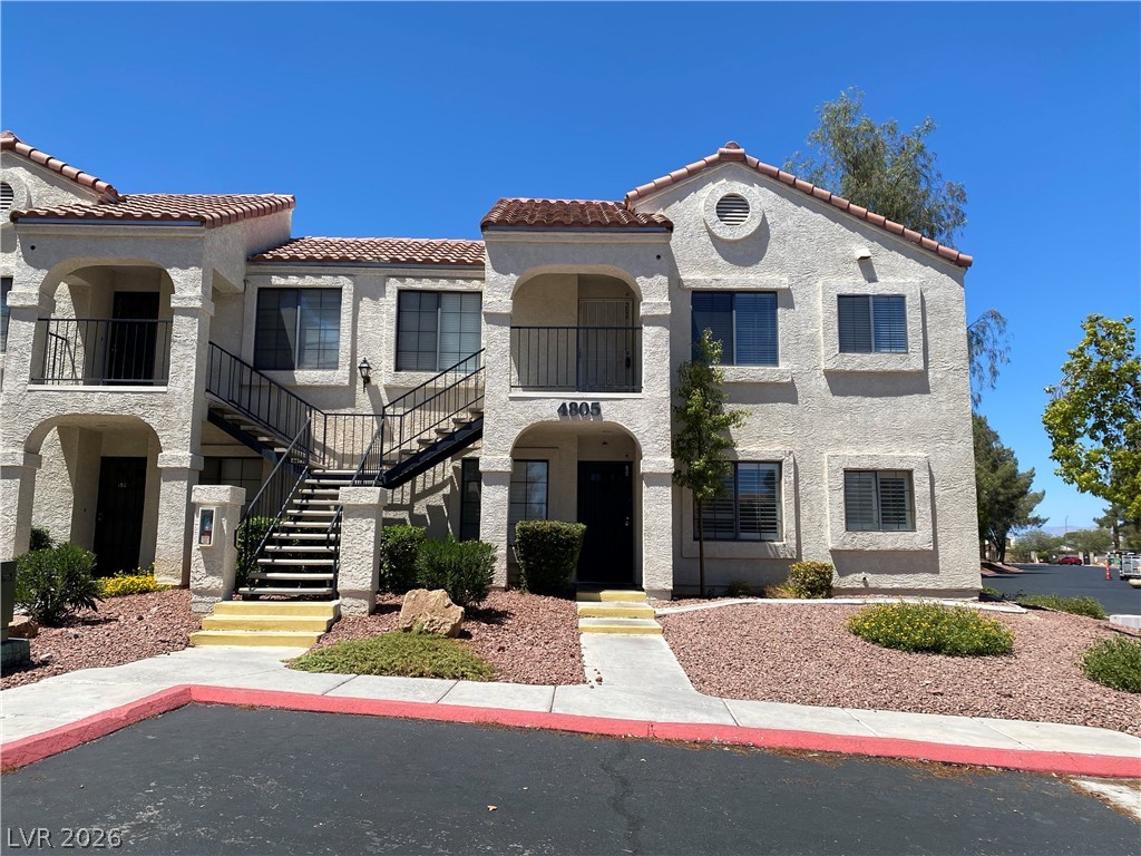 4805 Nara Vista Way 204