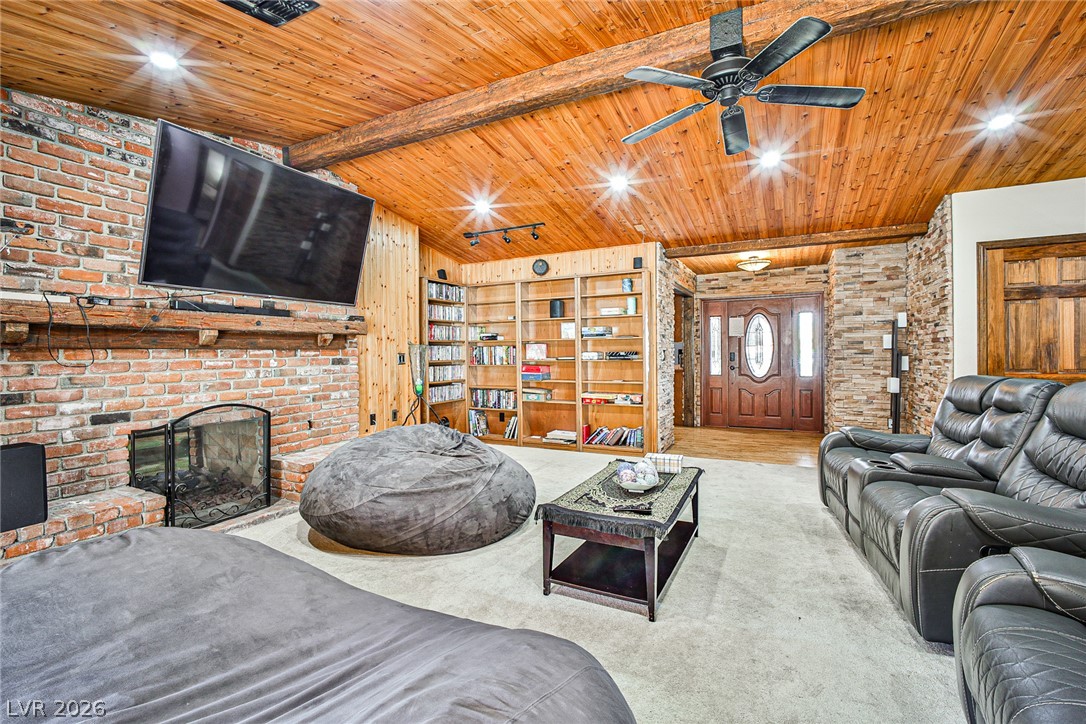 4674 Saddle Place