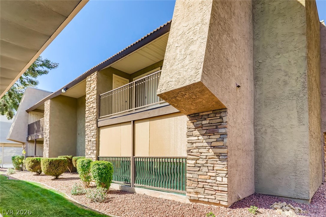 5229 Indian River Drive 240