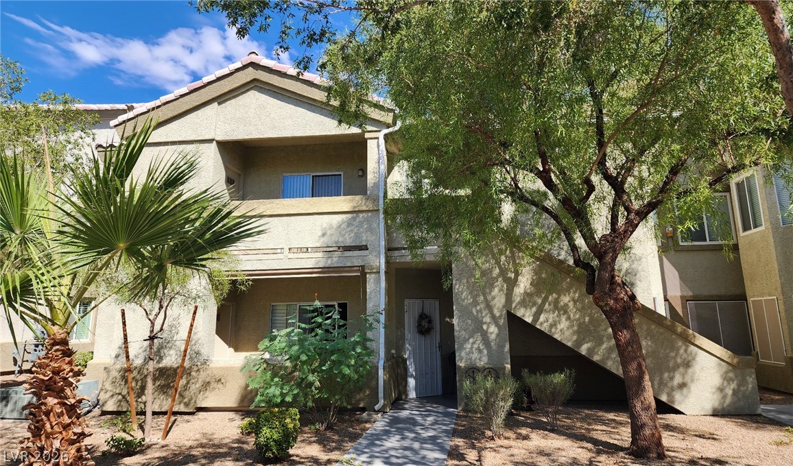 3917 Lazy Pine Street 201
