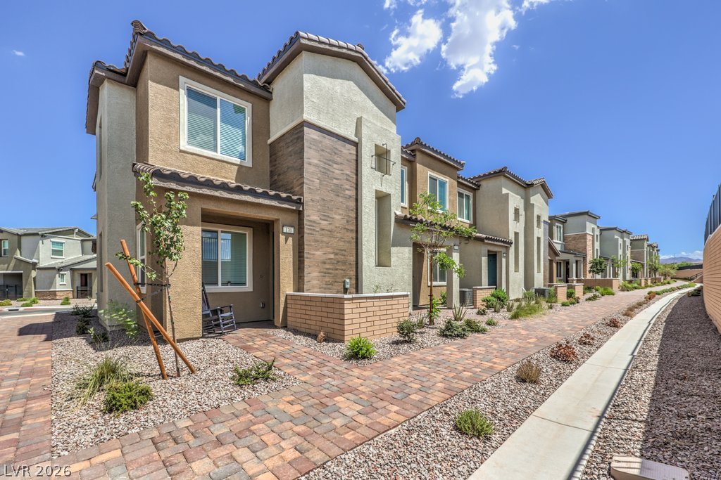 172 Freeport View Place