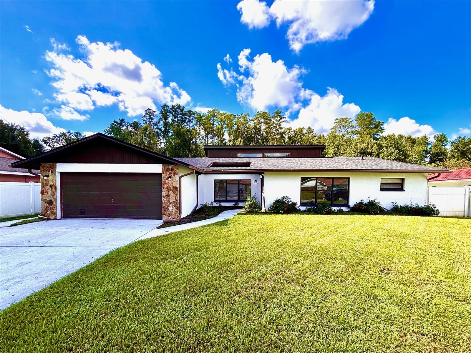 4545 DEBBIE LANE