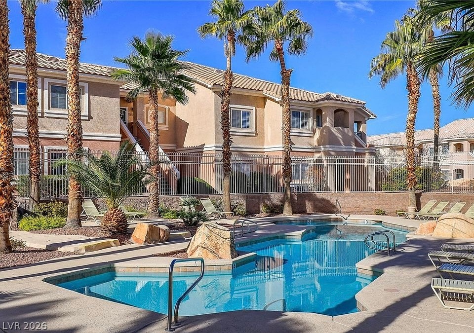 424 Pine Haven Street 102