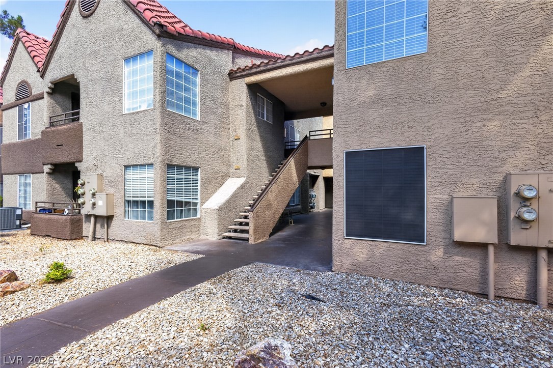 2200 South Fort Apache Road 1213