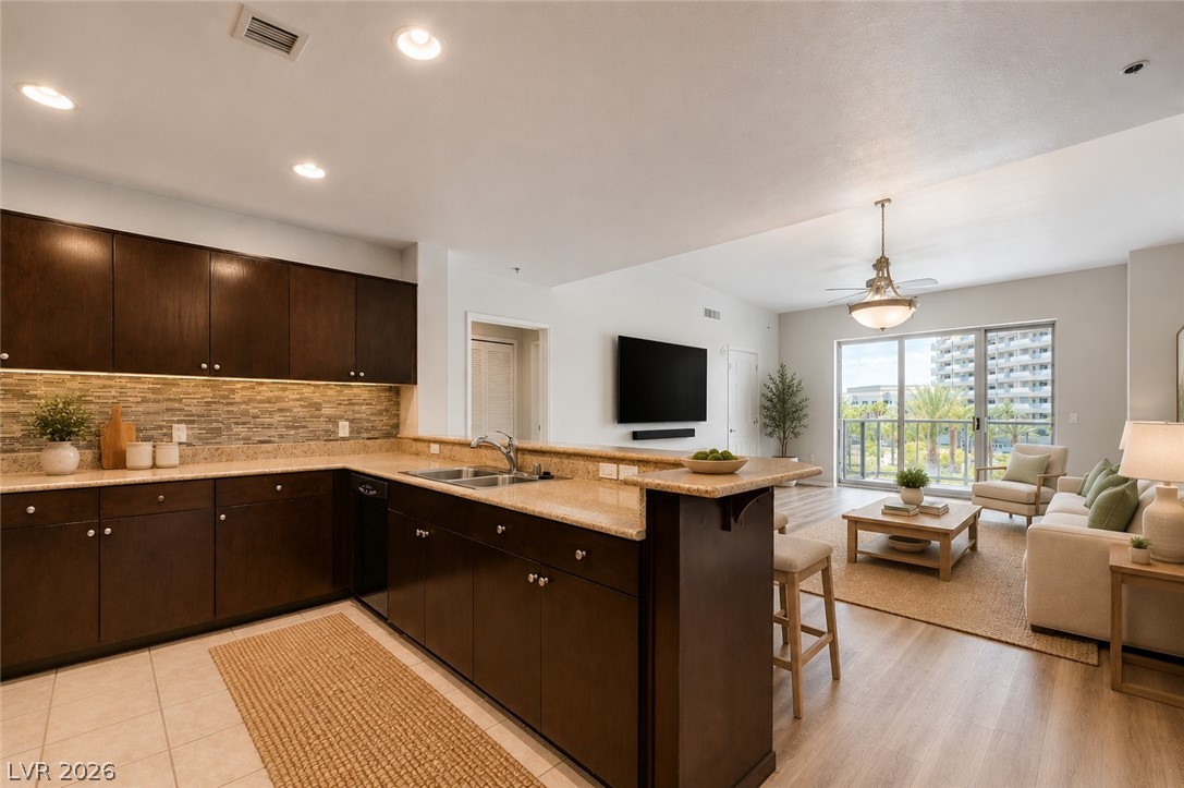 8255 South Las Vegas Boulevard 315