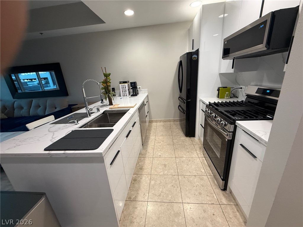 4525 Dean Martin Drive 401